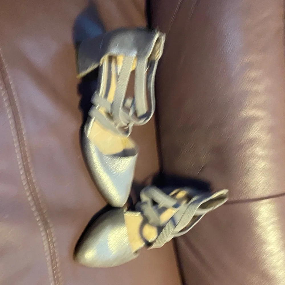 Eileen Fisher Gray Strappy Heels - Picture 3 of 4